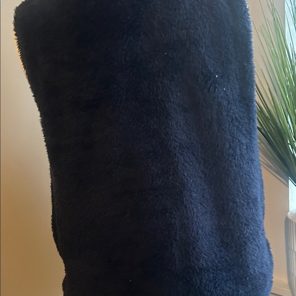 Umgee Navy Fleece Zip-Up Vest With gold zipper size large - Picture 3 of 7